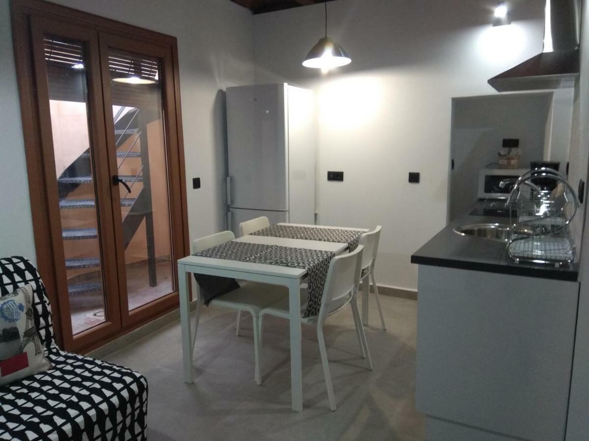 Caleros 8 Apartamento - Apartamentos De La Parte Antigua De Caces Zewnętrze zdjęcie